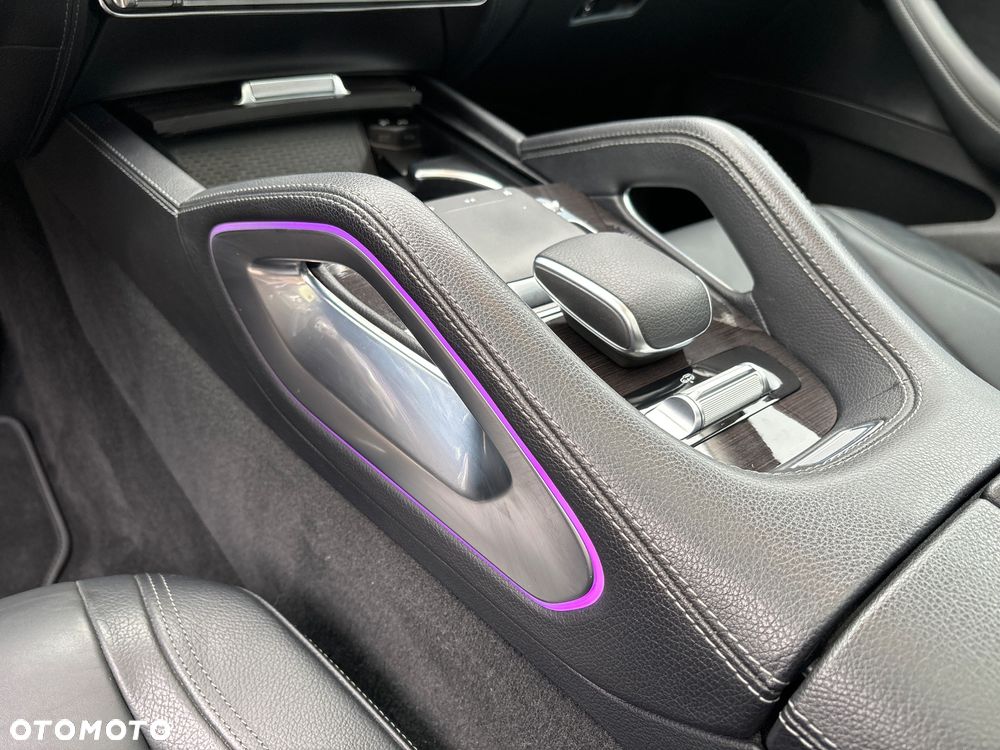 Mercedes-Benz GLE - 22