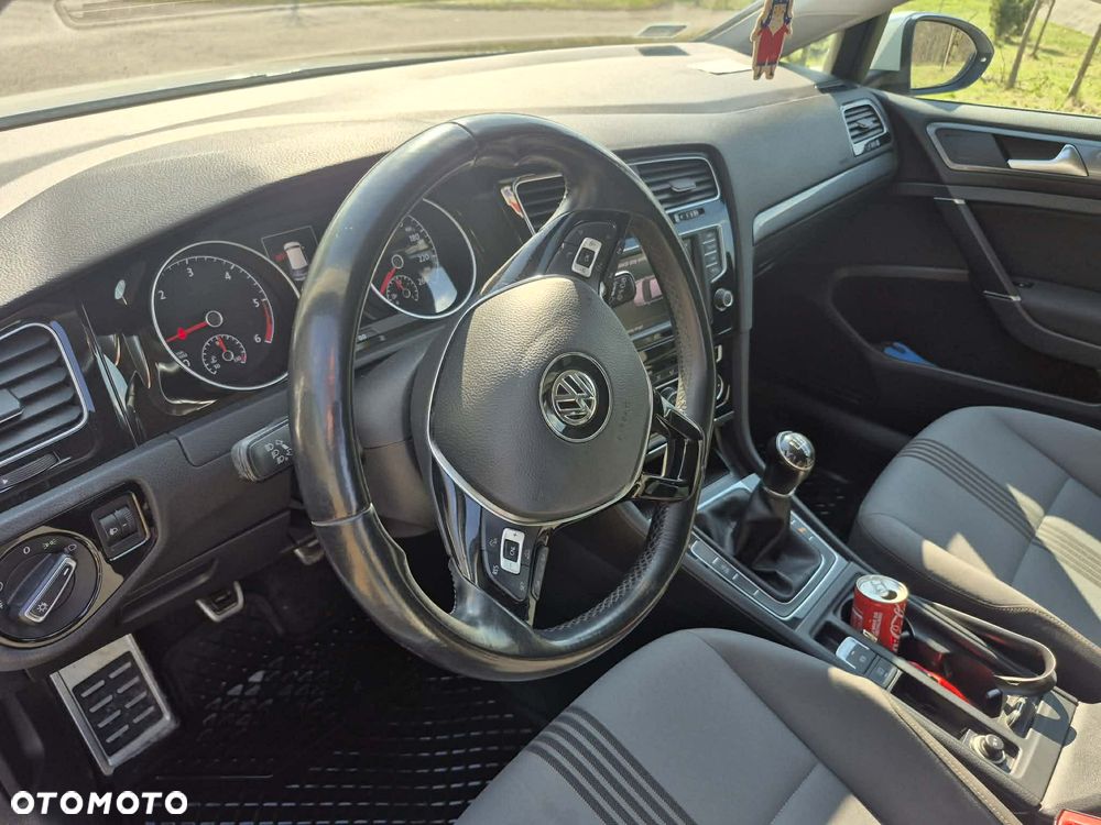 Volkswagen Golf 1.6 TDI BlueMotion Technology Allstar - 10