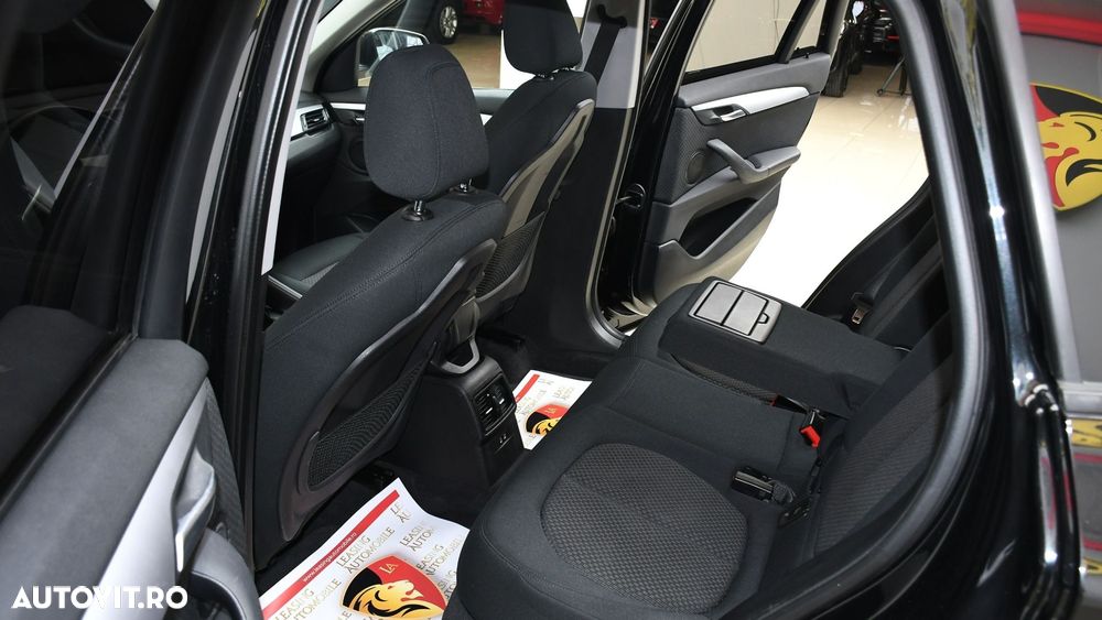 BMW X1 xDrive25e Advantage - 11