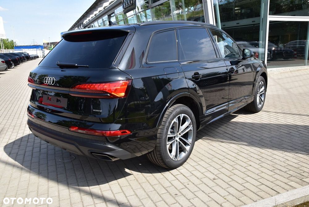 Audi Q7 - 8