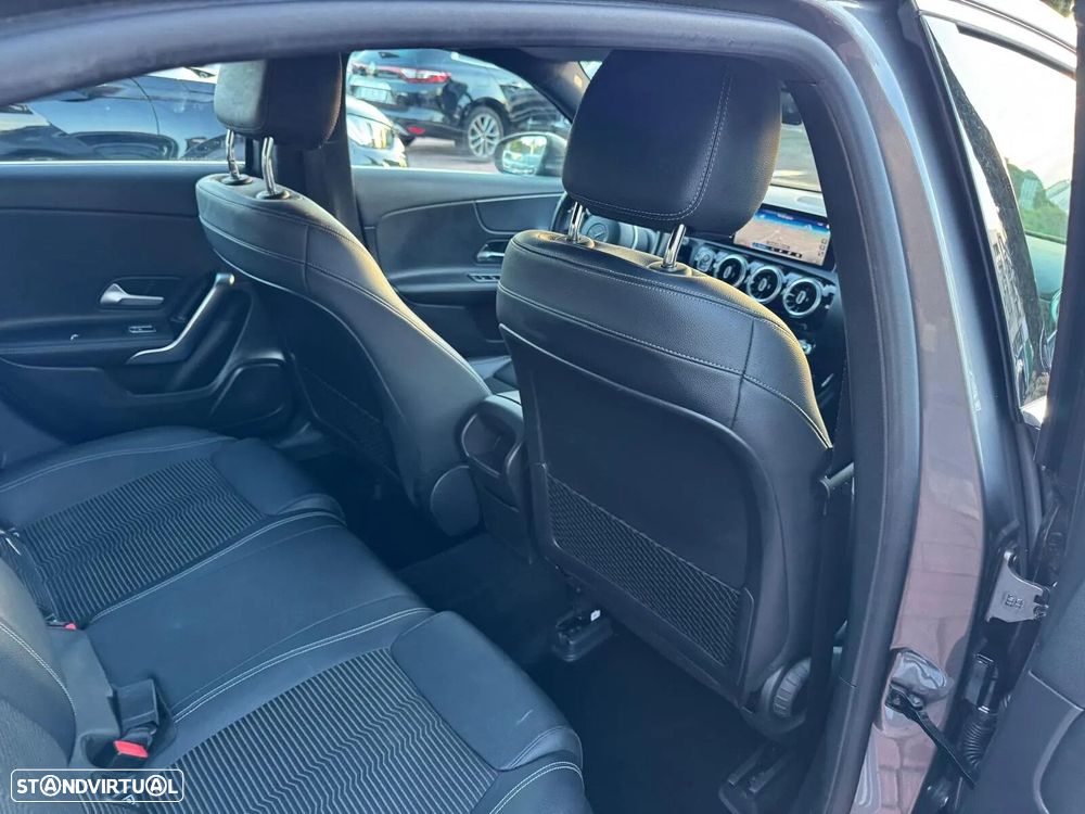 Mercedes-Benz A 180 d Style Plus Aut. - 24