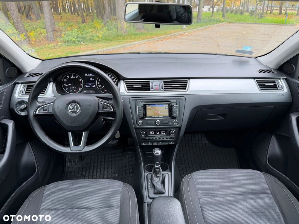 Skoda RAPID 1.4 TSI Edition DSG - 17