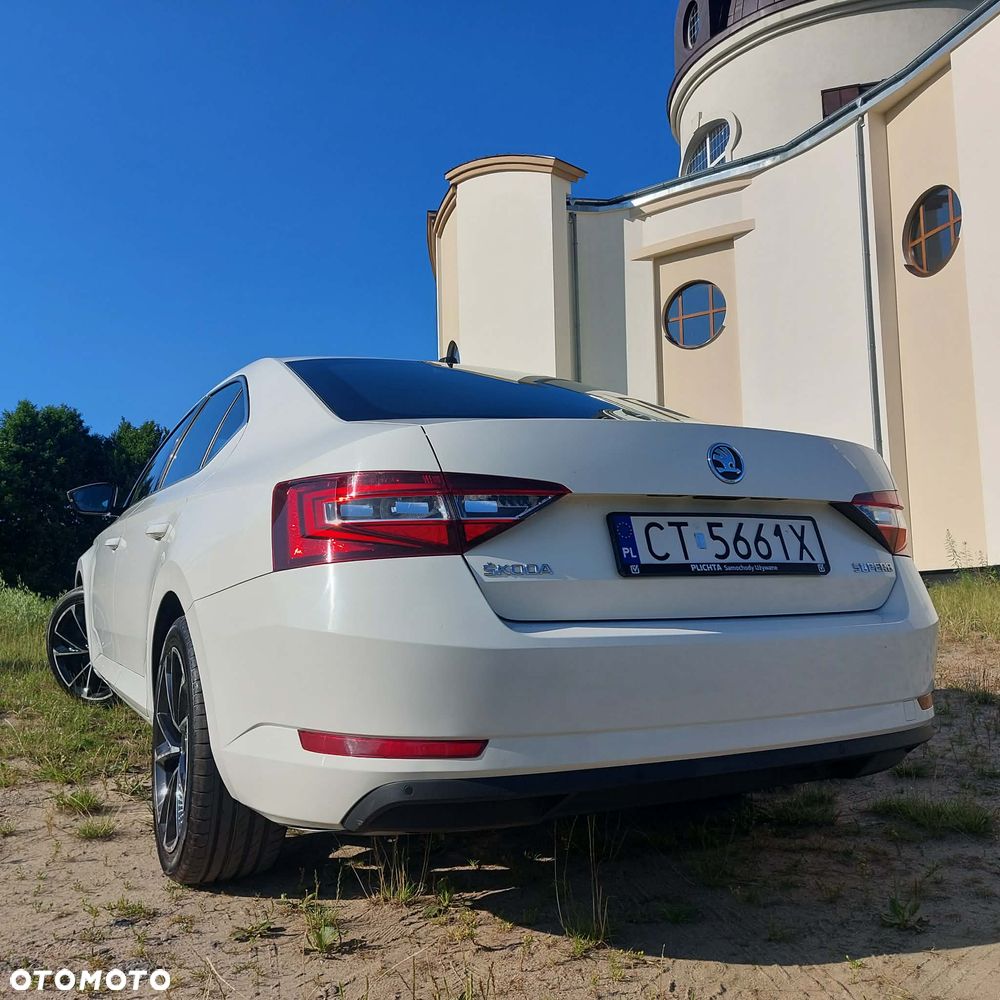 Skoda Superb 2.0 TDI Ambition DSG7 - 16