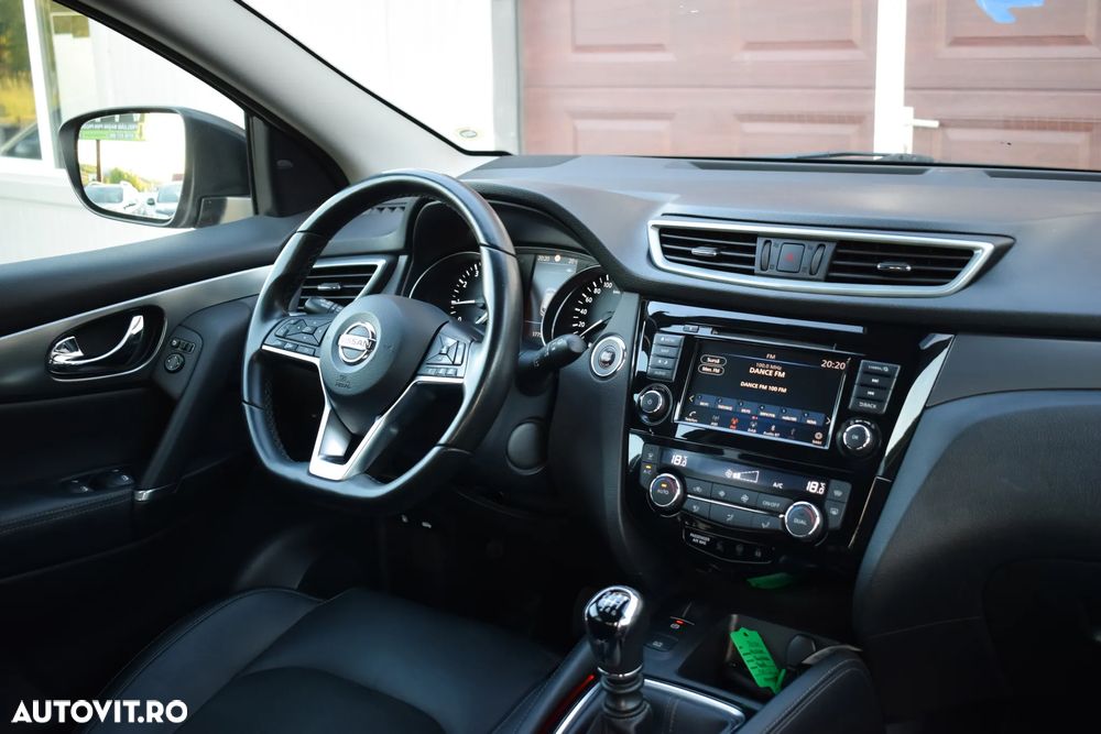 Nissan Qashqai 1.3 DIG-T TEKNA - 14