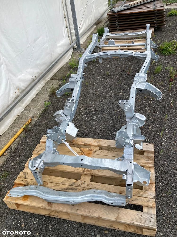 Mitsubishi L200 - 15