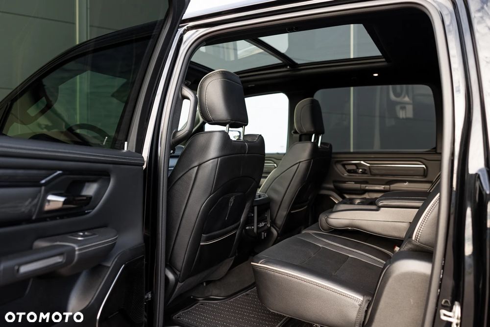 RAM 1500 5.7 eTorque Crew Cab Shortbed Limited Black - 27