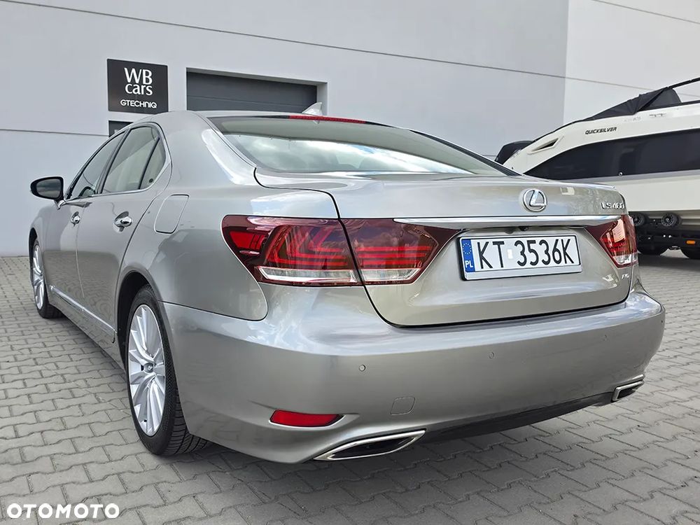 Lexus LS 460 AWD - 7