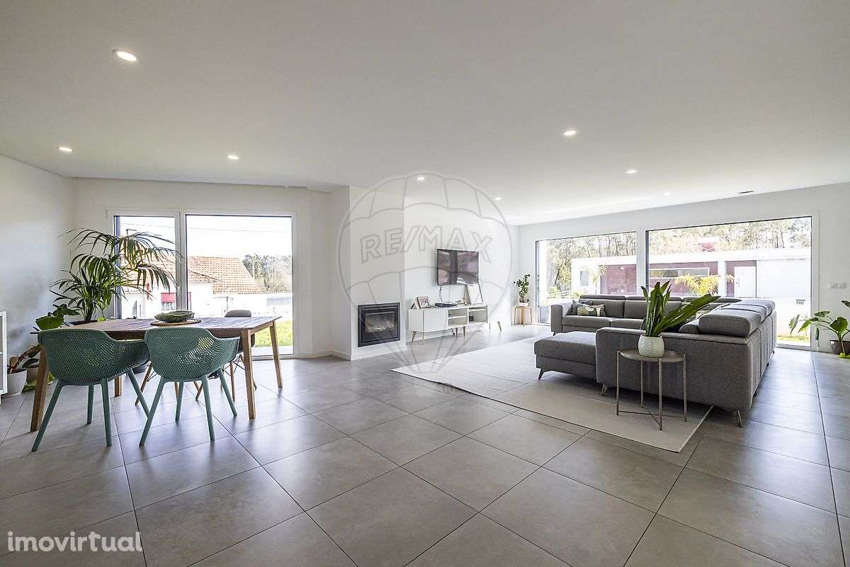 Moradia T3 para venda - Grande imagem: 2/31