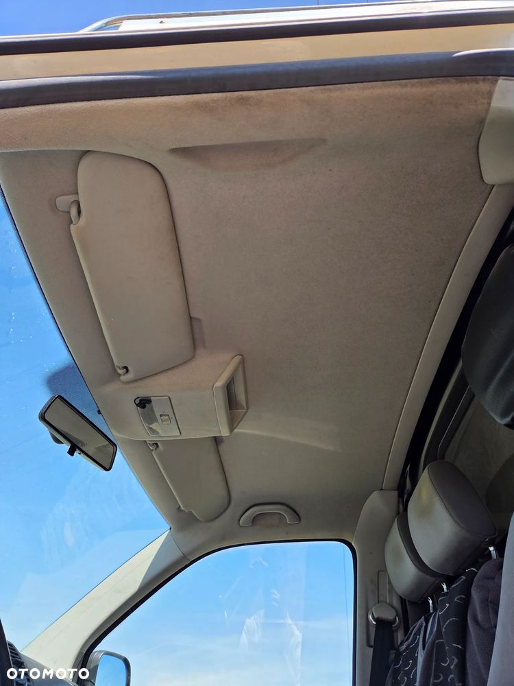 Volkswagen Transporter T5 - 13
