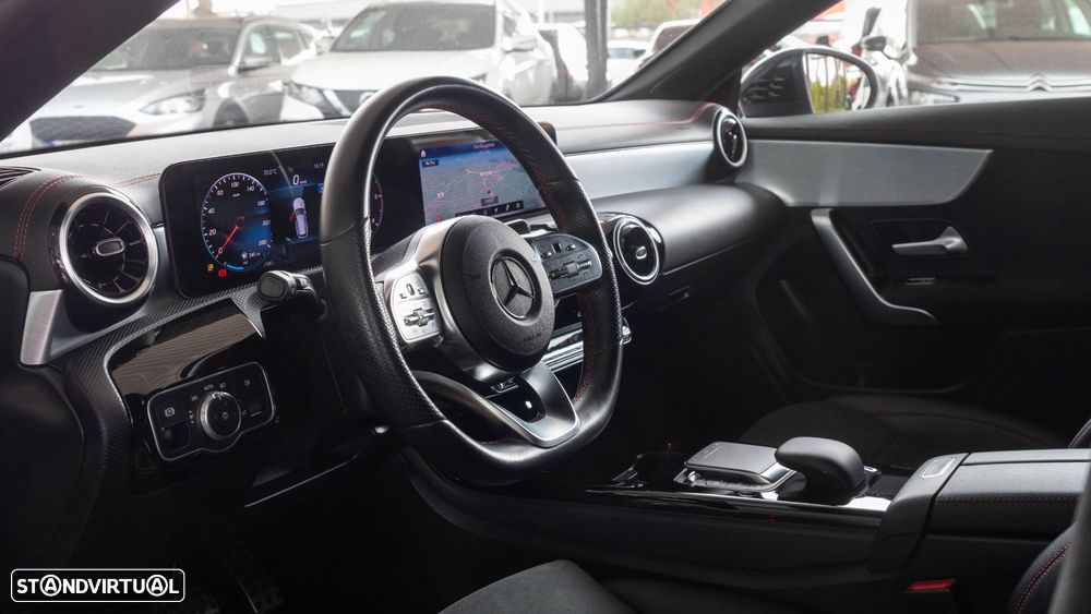 Mercedes-Benz CLA 180 d Shooting Brake AMG Line Aut. - 4