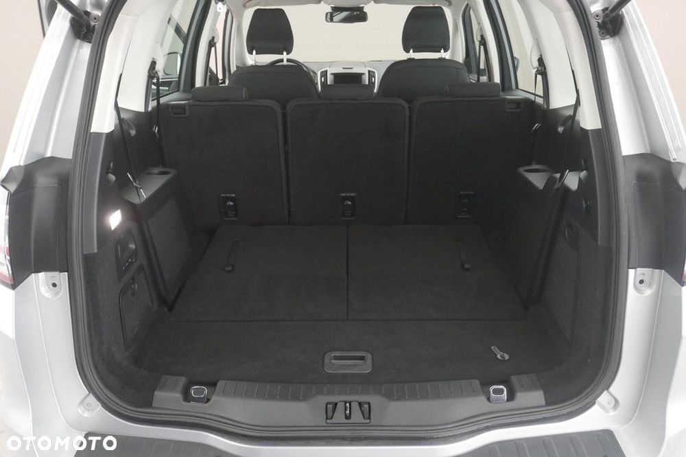 Ford Galaxy - 16
