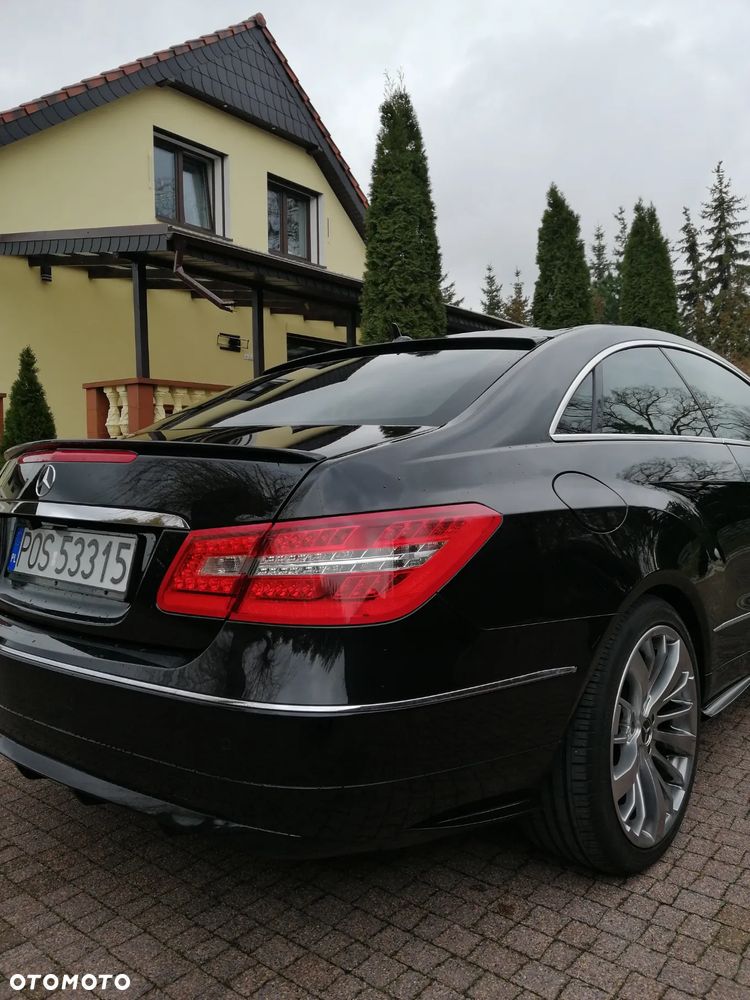 Mercedes-Benz Klasa E 250 CGI BlueEffICIENCY - 9