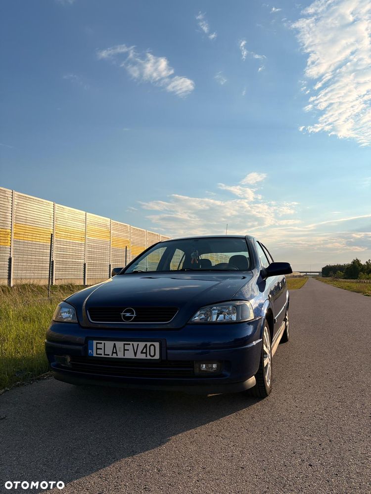 Opel Astra 1.8 Sport - 2