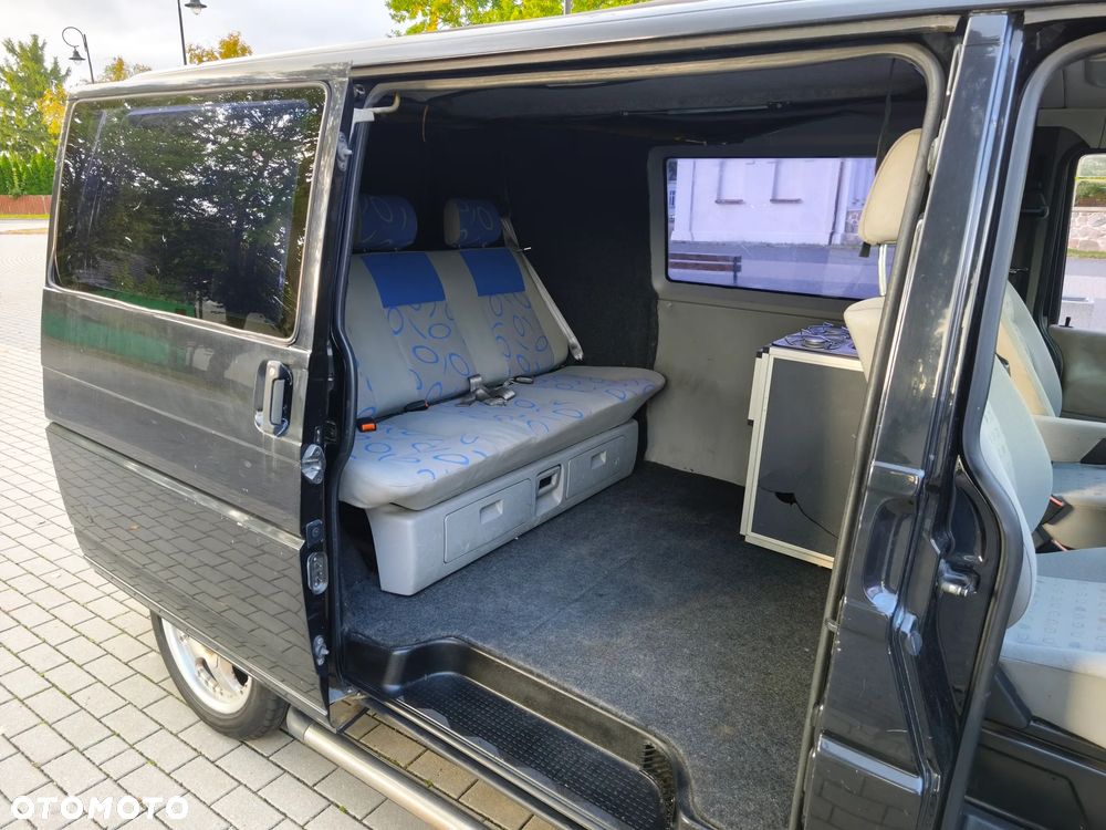 Volkswagen Multivan Standard - 21