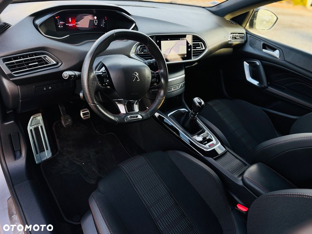 Peugeot 308 BlueHDi FAP 130 Stop & Start GT - 18