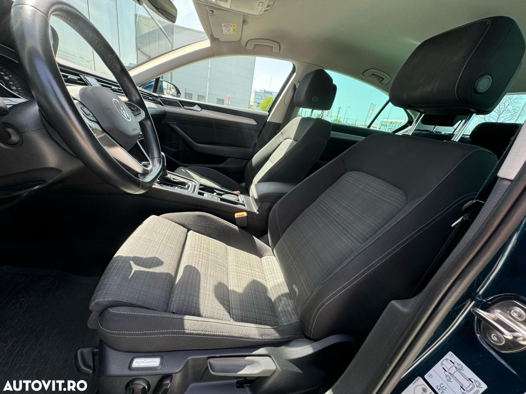 Volkswagen Passat 2.0 TDI DSG Comfortline - 15