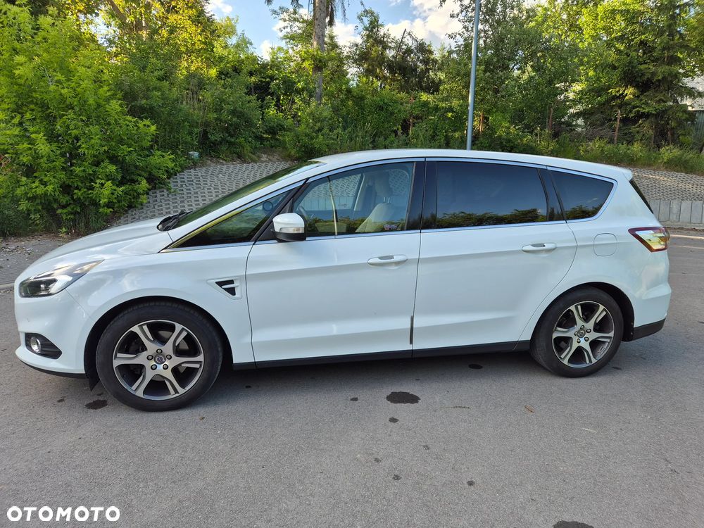 Ford S-Max 2.0 EcoBoost Titanium - 27