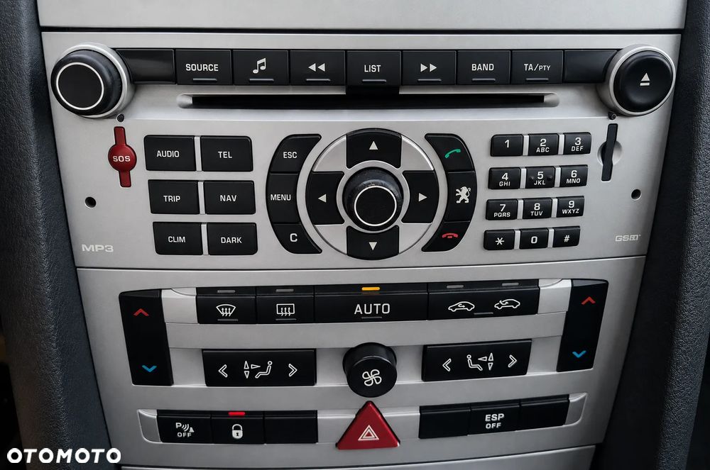 Peugeot 407 2.0 Premium Navtech - 11