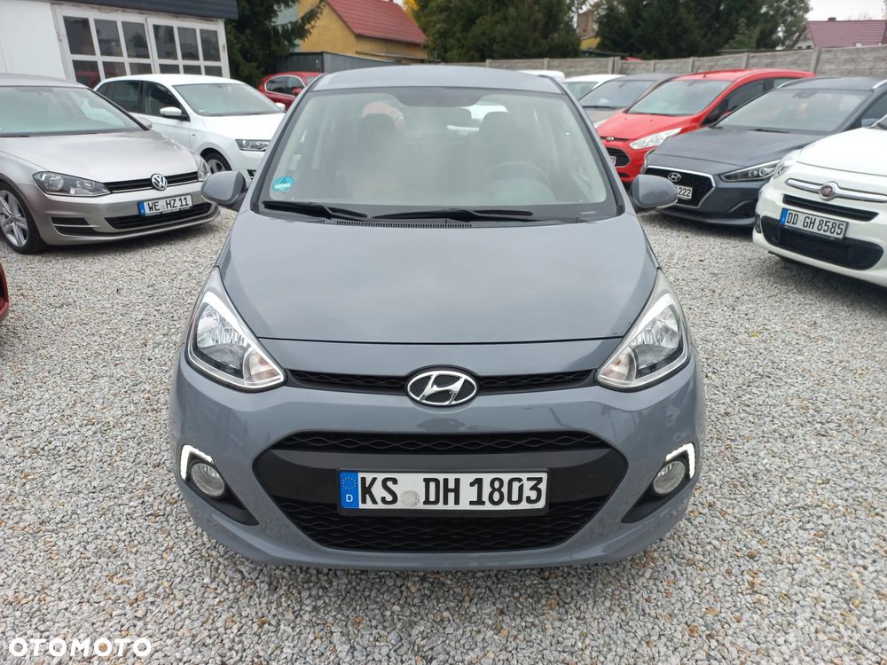 Hyundai i10 1.0 Fifa World Cup Edition - 2