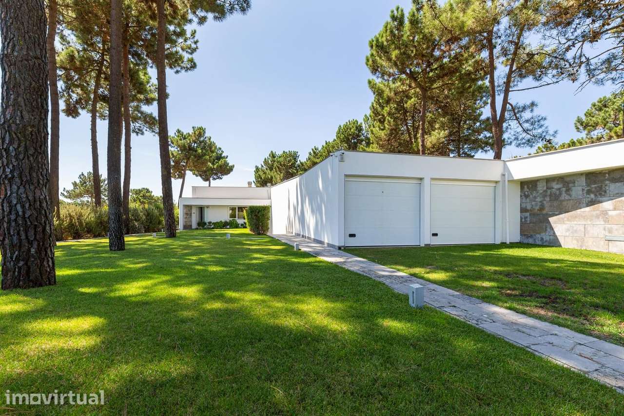 Moradia T4 com piscina, Aroeira, Almada - Grande imagem: 2/54
