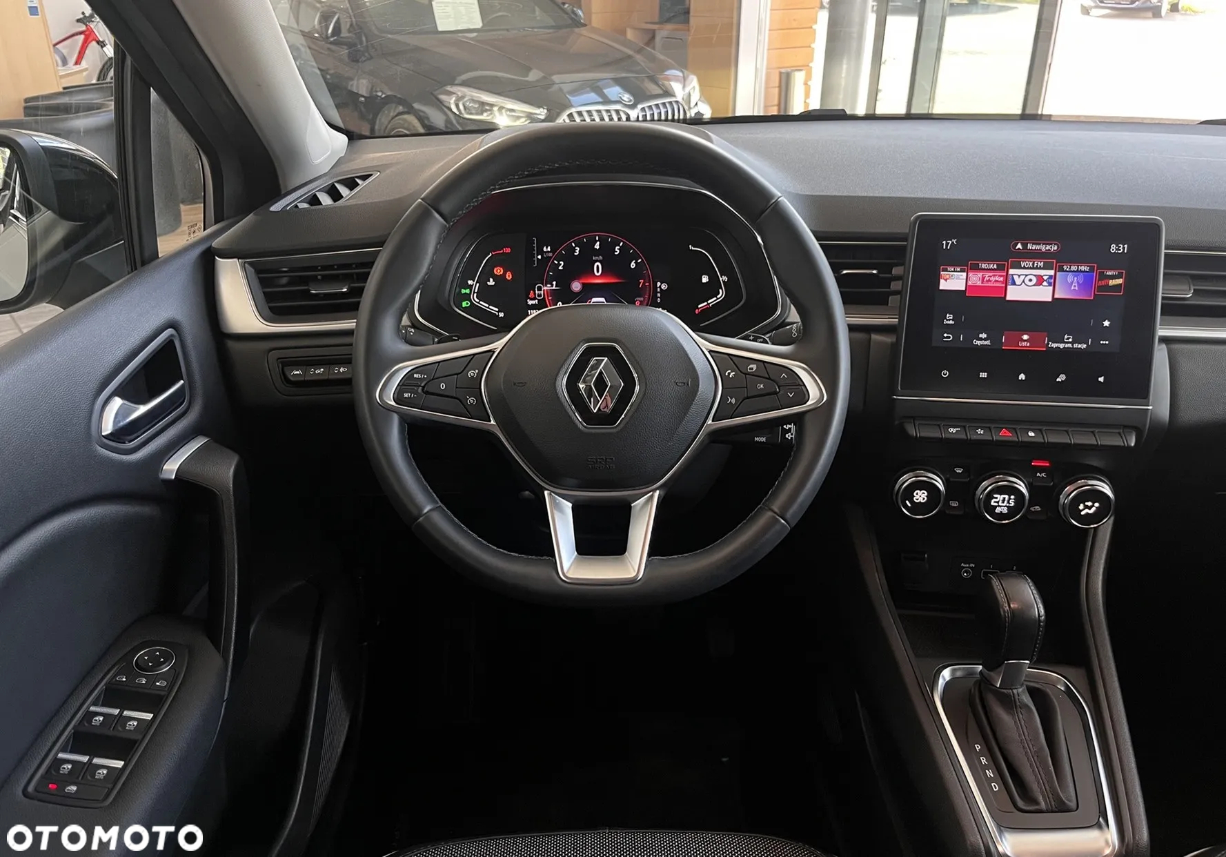 Renault Captur TCe 140 EDC GPF INTENS - 14