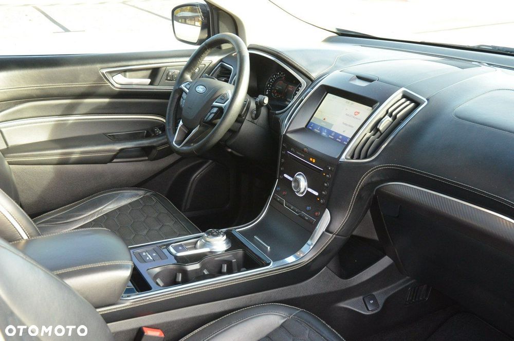 Ford Edge - 24