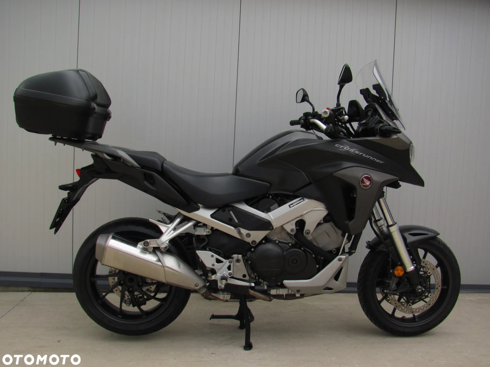 Honda VFR - 2