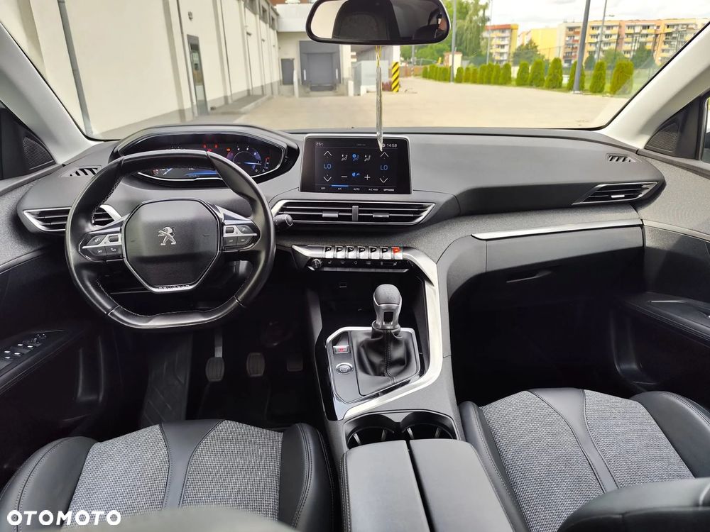 Peugeot 3008 - 32