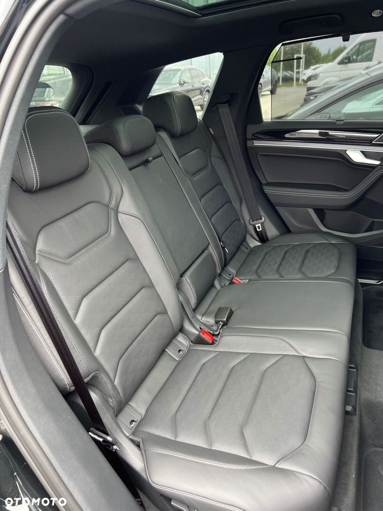 Volkswagen Touareg - 8