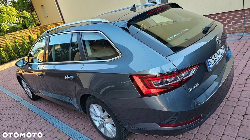 Skoda Superb 2.0 TDI Ambition DSG - 6