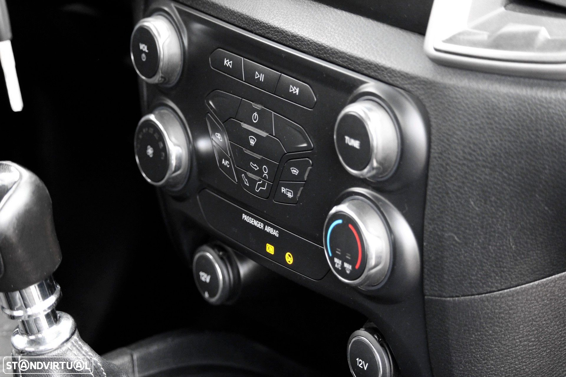 Ford Ranger 2.0 EcoBlue CD XLT 4WD - 30