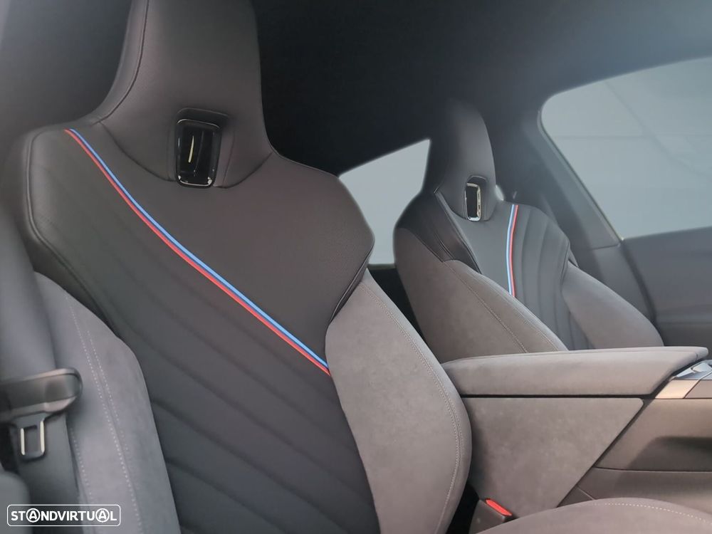 BMW iX xDrive 45 Pack Desportivo Pro - 17