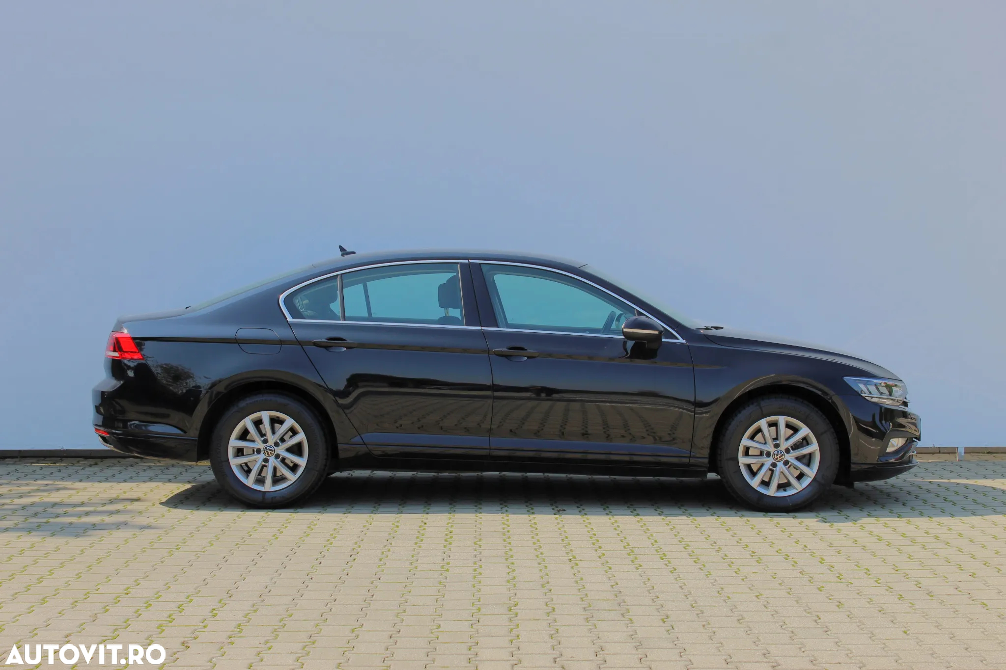 Volkswagen Passat 2.0 TDI DSG Comfortline - 6