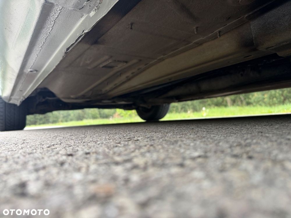 Ford Mondeo 1.8 TDCi Ambiente - 18