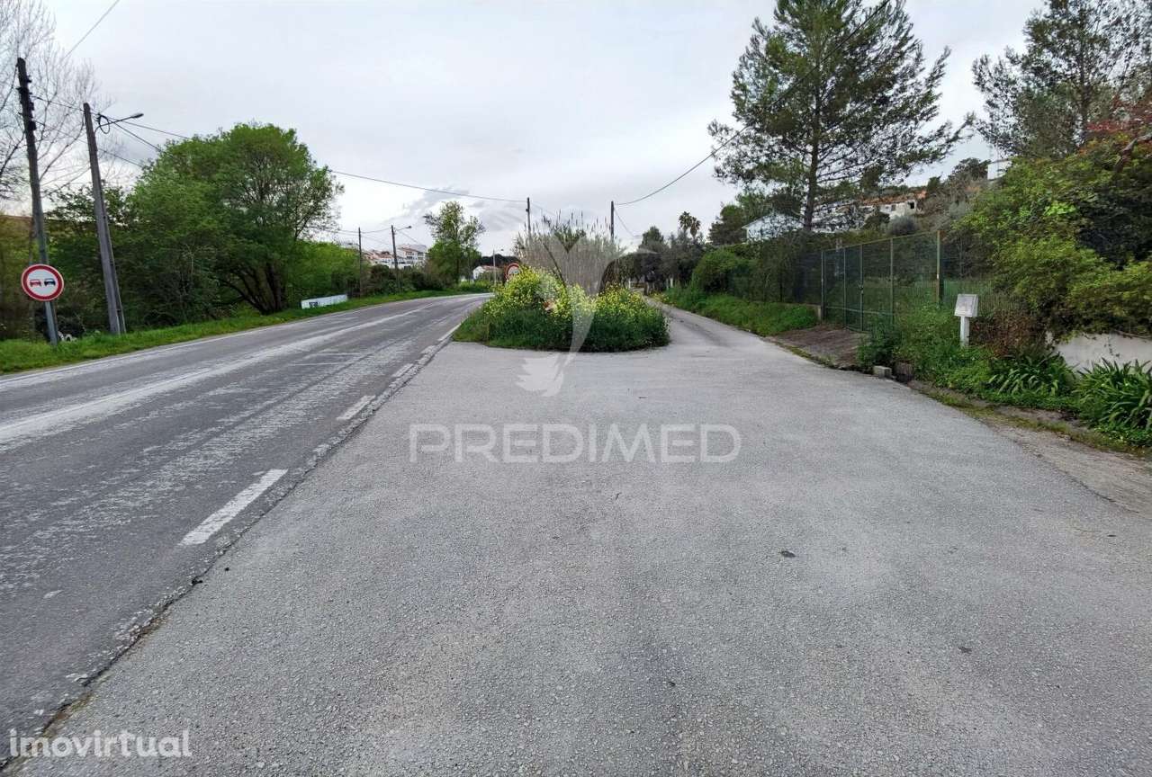 Terreno urbano, localizado em Torres Novas - Grande imagem: 3/17