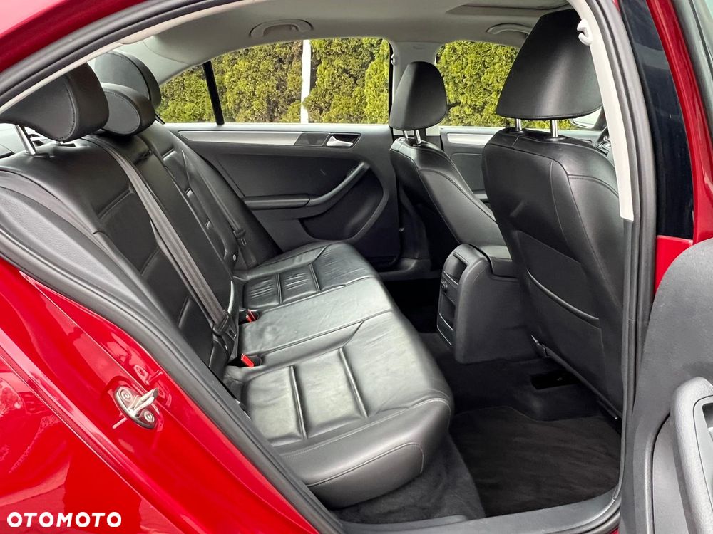 Volkswagen Jetta 2.0 TDI BlueMotion Technologie - 19