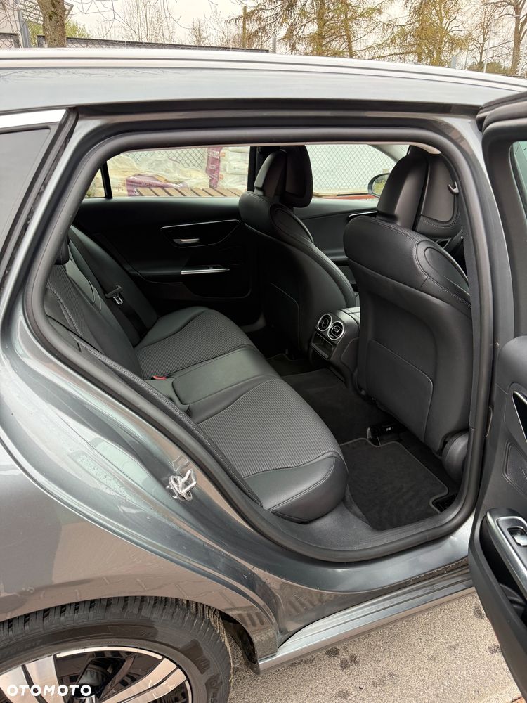 Mercedes-Benz Klasa C 200 4Matic 9G-TRONIC Avantgarde - 10