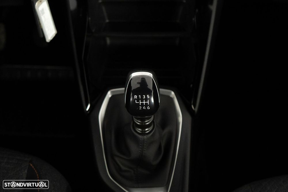 Peugeot 2008 1.2 Style - 25