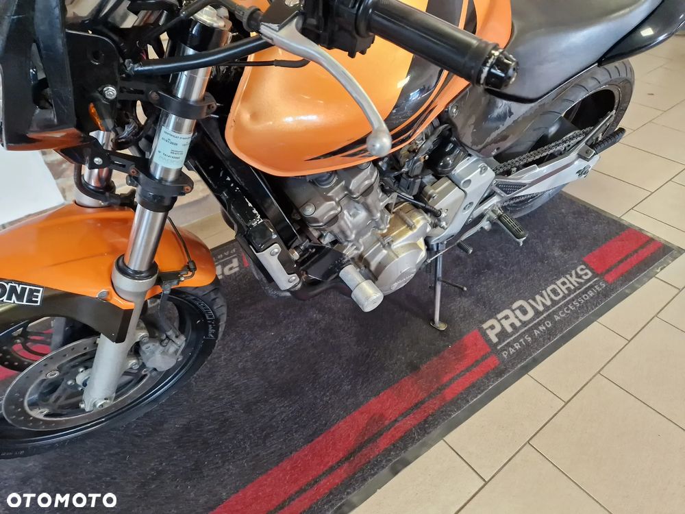 Honda Hornet - 10