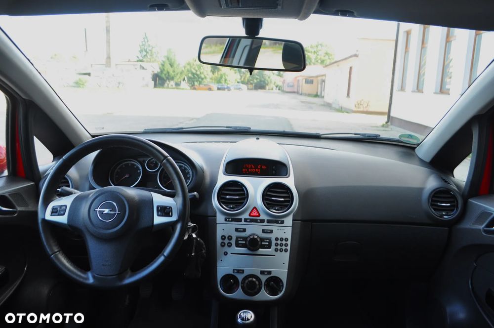 Opel Corsa 1.4 16V Enjoy - 14