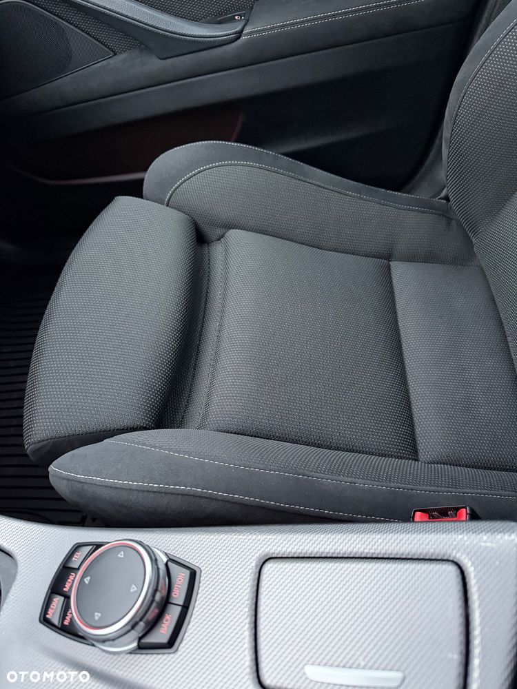 BMW Seria 5 535d xDrive - 25