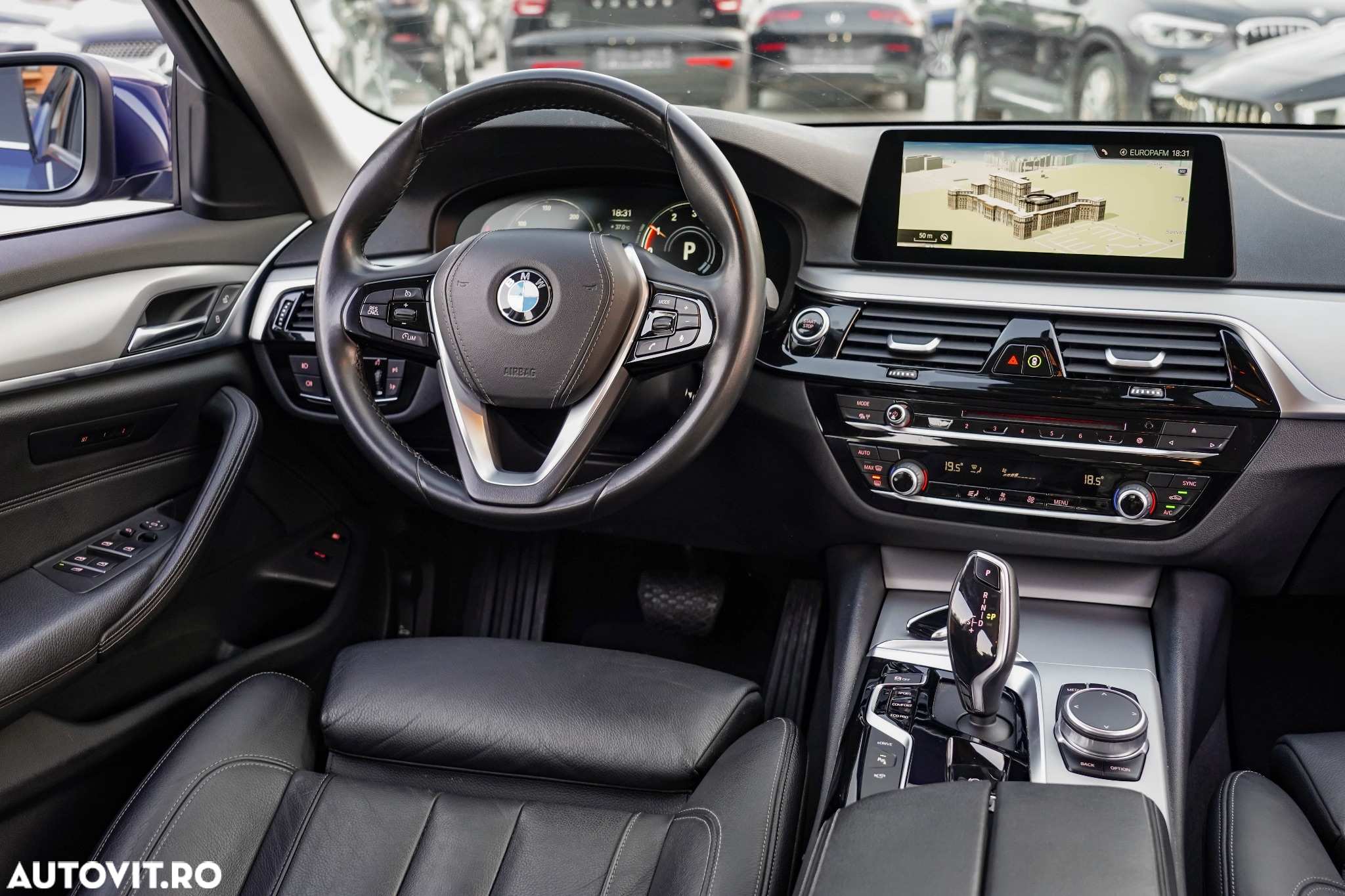 BMW Seria 5 530e Aut. - 29