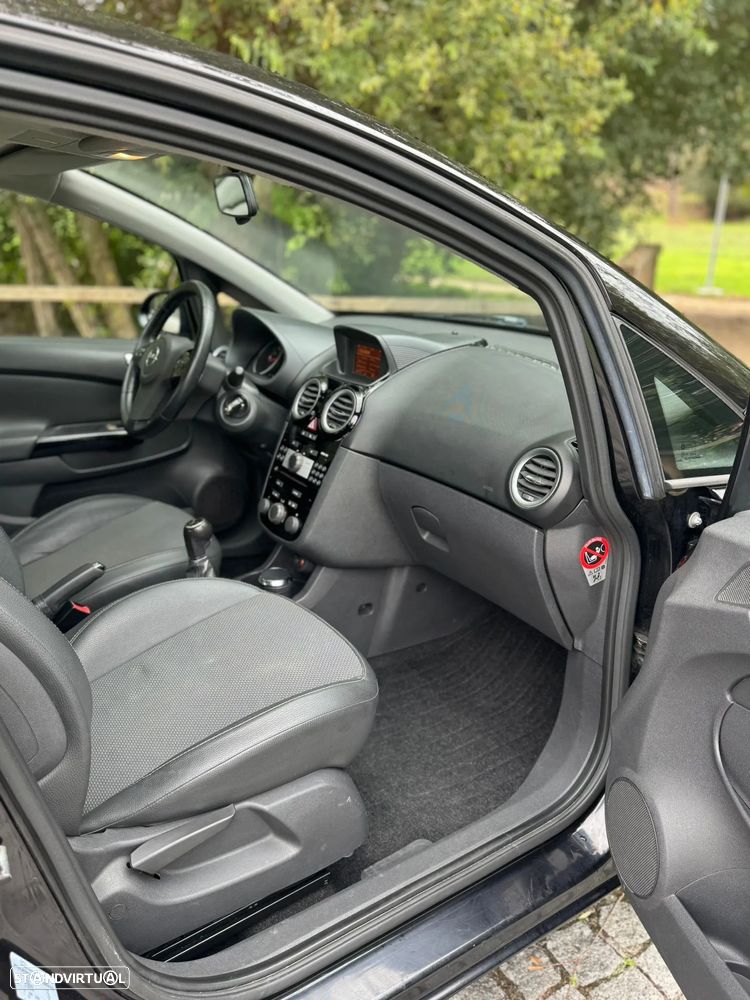 Opel Corsa 1.2 Cosmo - 19