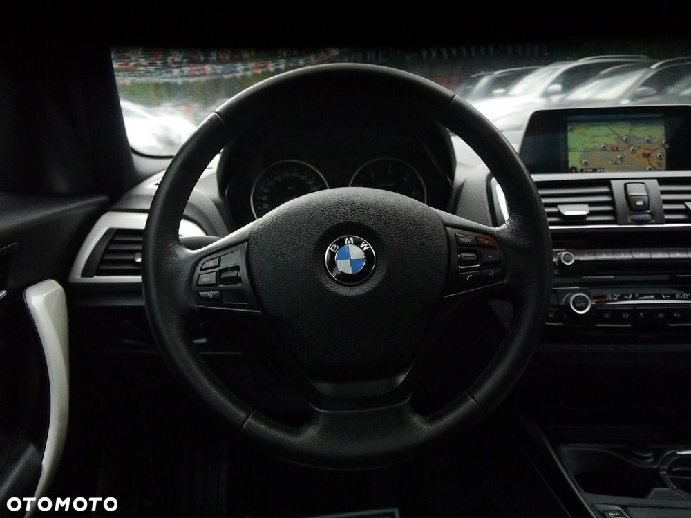 BMW Seria 1 116d Sport Line - 21