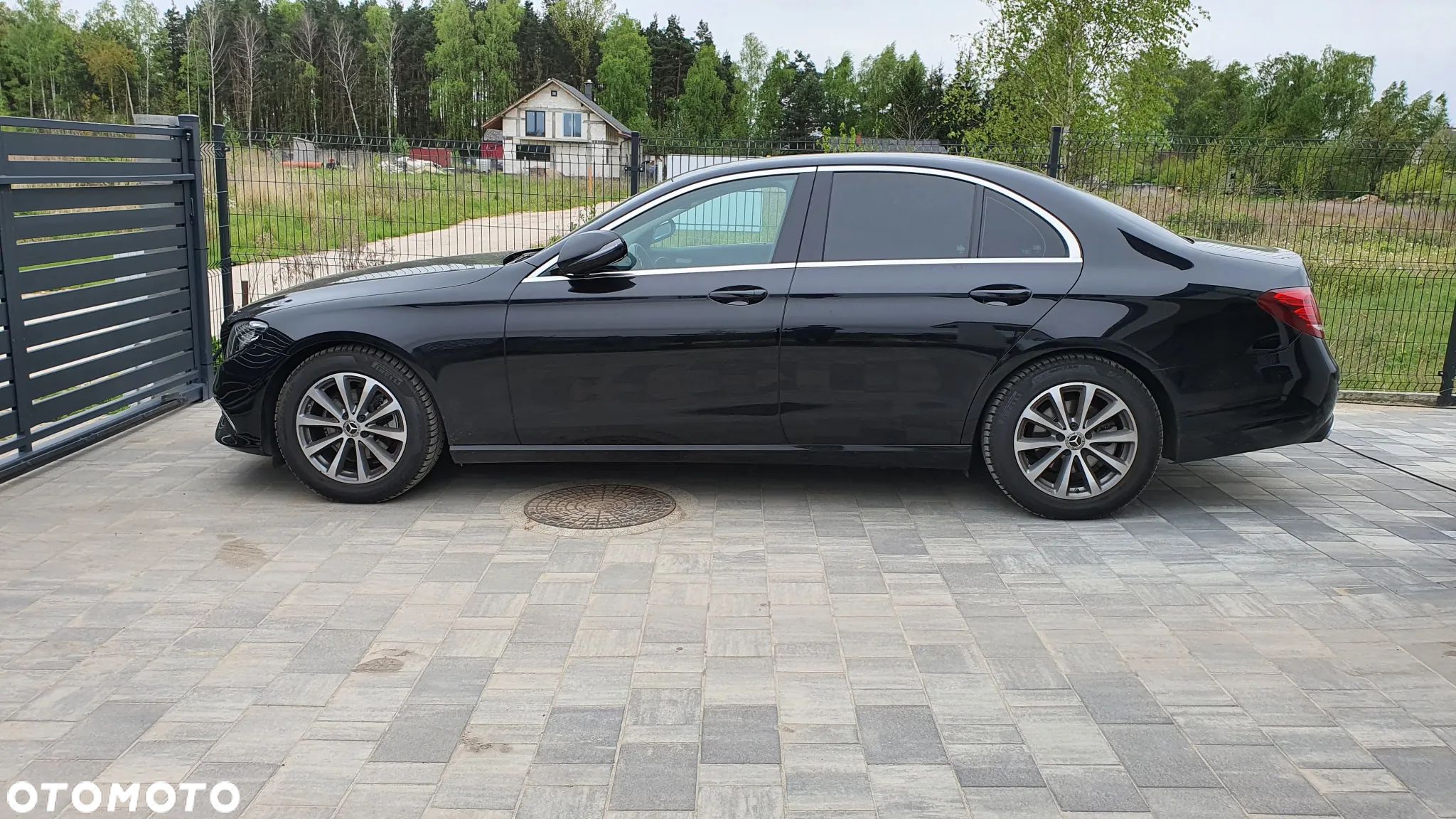 Mercedes-Benz Klasa E 200 d Business Edition - 1