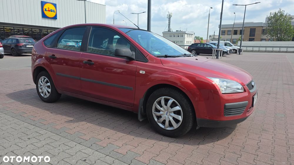 Ford Focus 1.6 Ambiente - 6