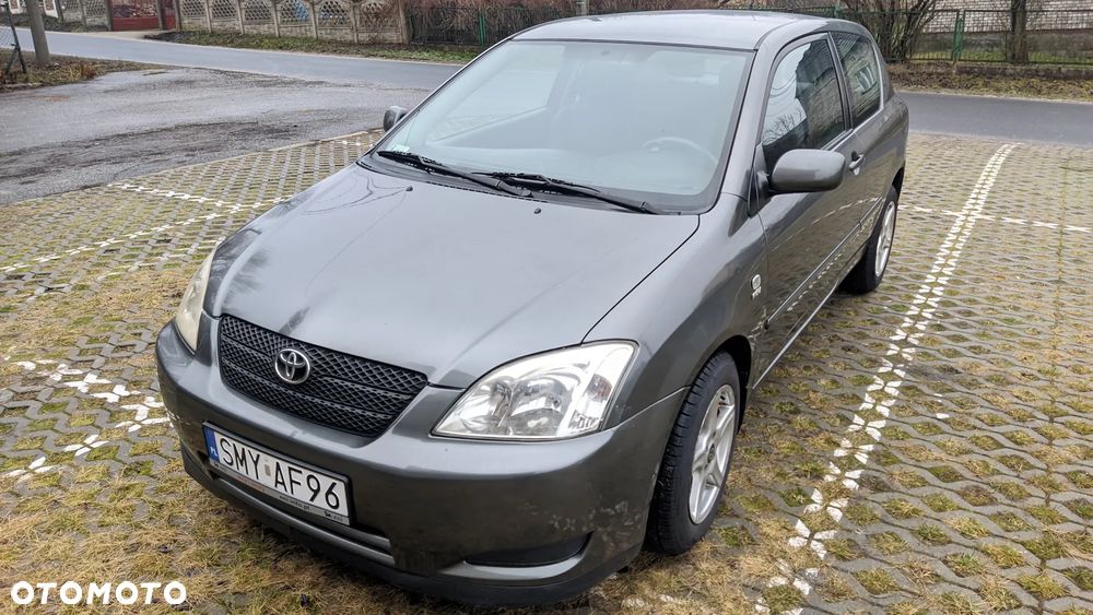 Toyota Corolla - 1