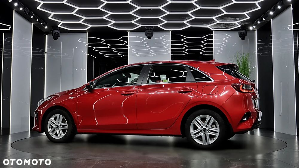 Kia Ceed 1.6 CRDi SCR M - 4