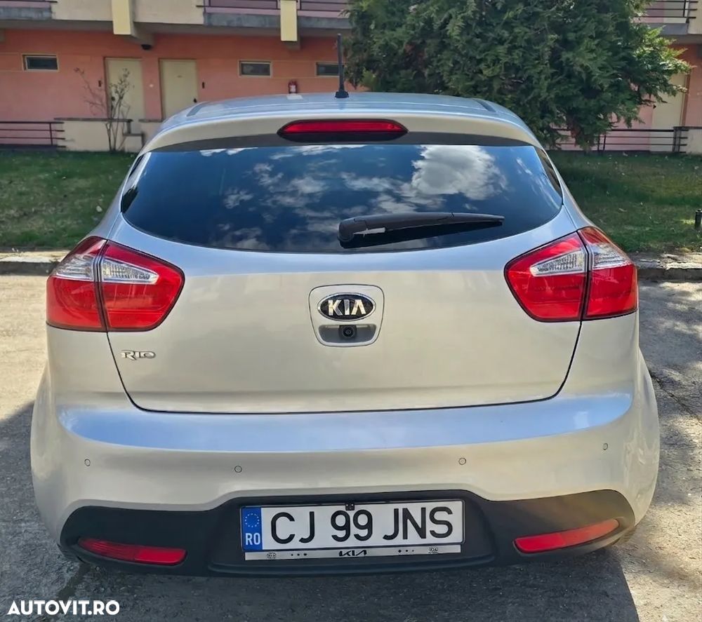 Kia Rio 1.1 CRDI Dream Team Edition - 5