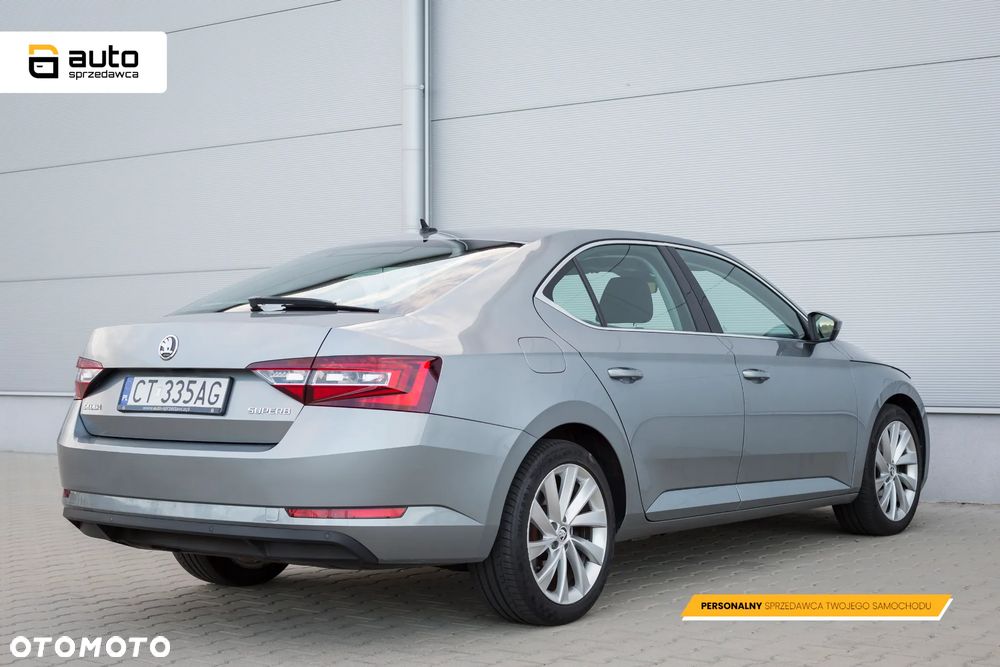 Skoda Superb 2.0 TDI Style DSG - 22